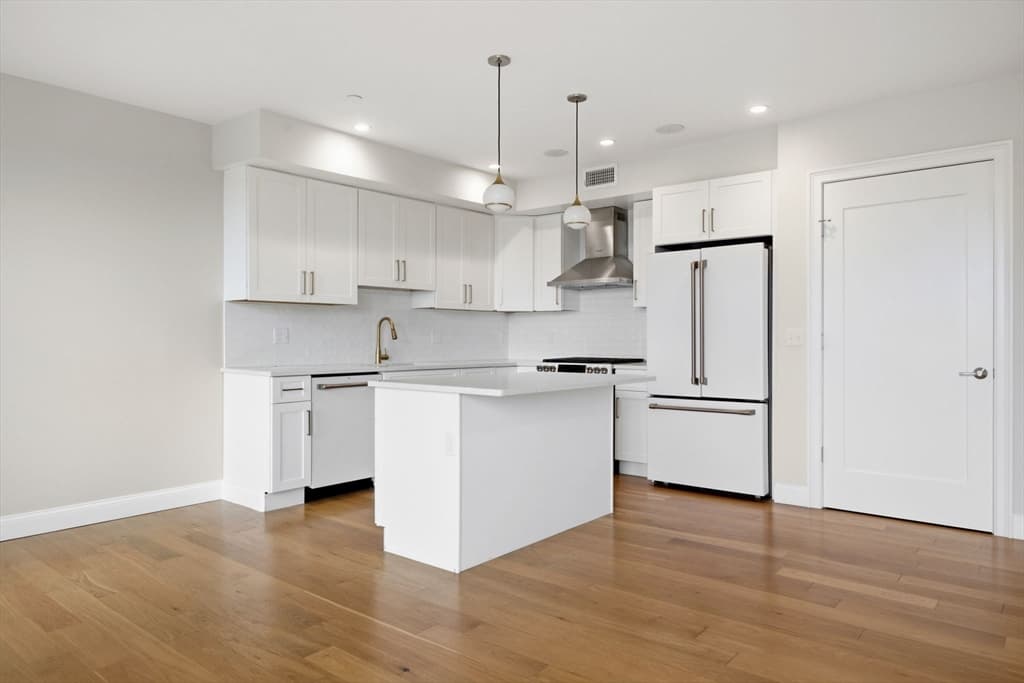 Condominium at 40 Westmoreland St # 8, Boston MA 02124, Boston, photo 3 of 22