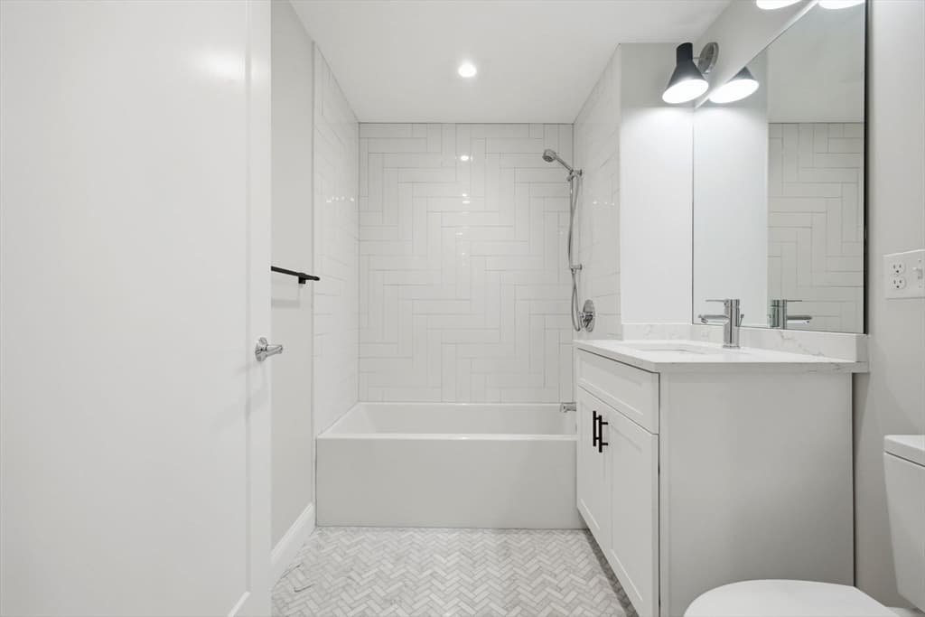Condominium at 40 Westmoreland St # 8, Boston MA 02124, Boston, photo 20 of 22