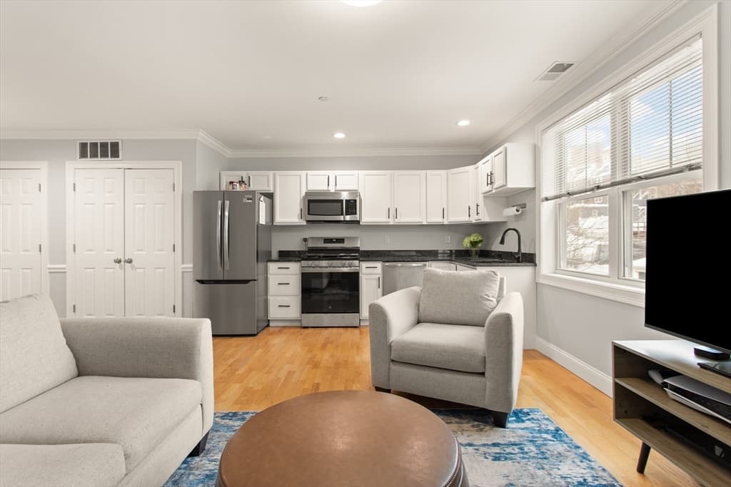40 Hancock St # 10, Boston MA 02125