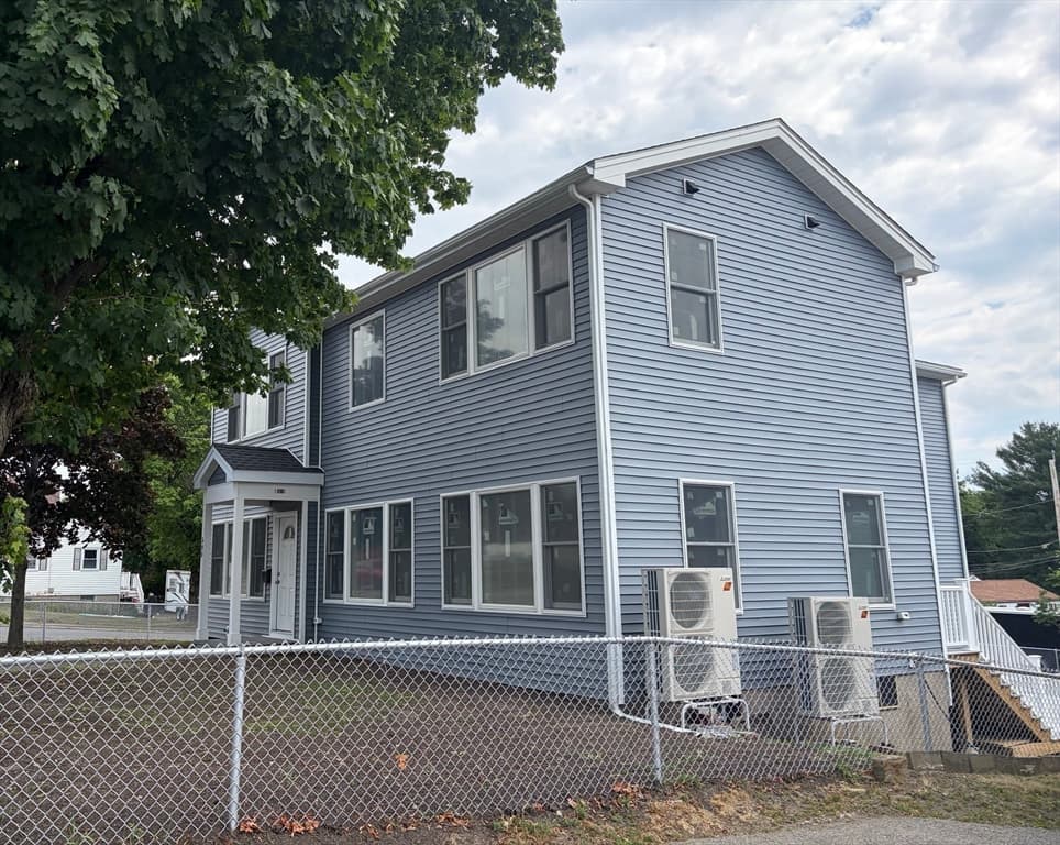Single Family Residence at 500 Pond St., Braintree MA 02184, Braintree, photo 2 of 26