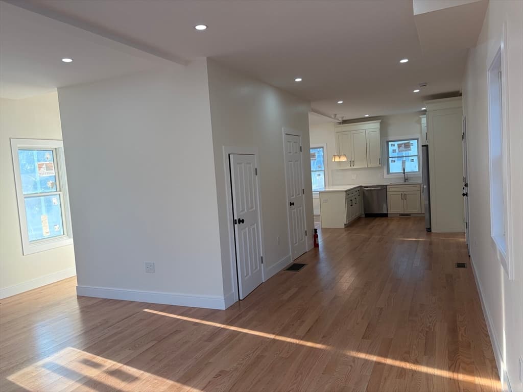 Single Family Residence at 500 Pond St., Braintree MA 02184, Braintree, photo 7 of 26