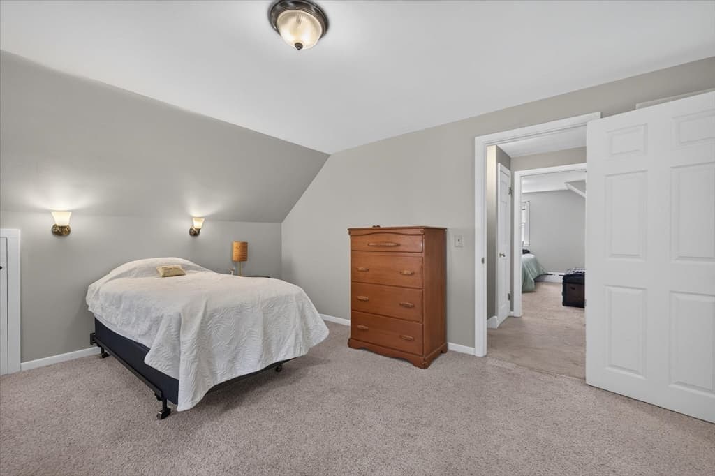 11 Foster St, Oxford MA 01540 photo 22