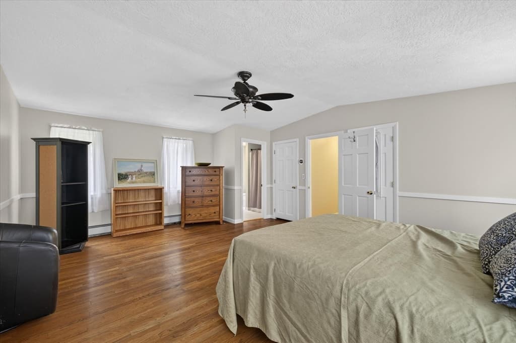 11 Foster St, Oxford MA 01540 photo 18