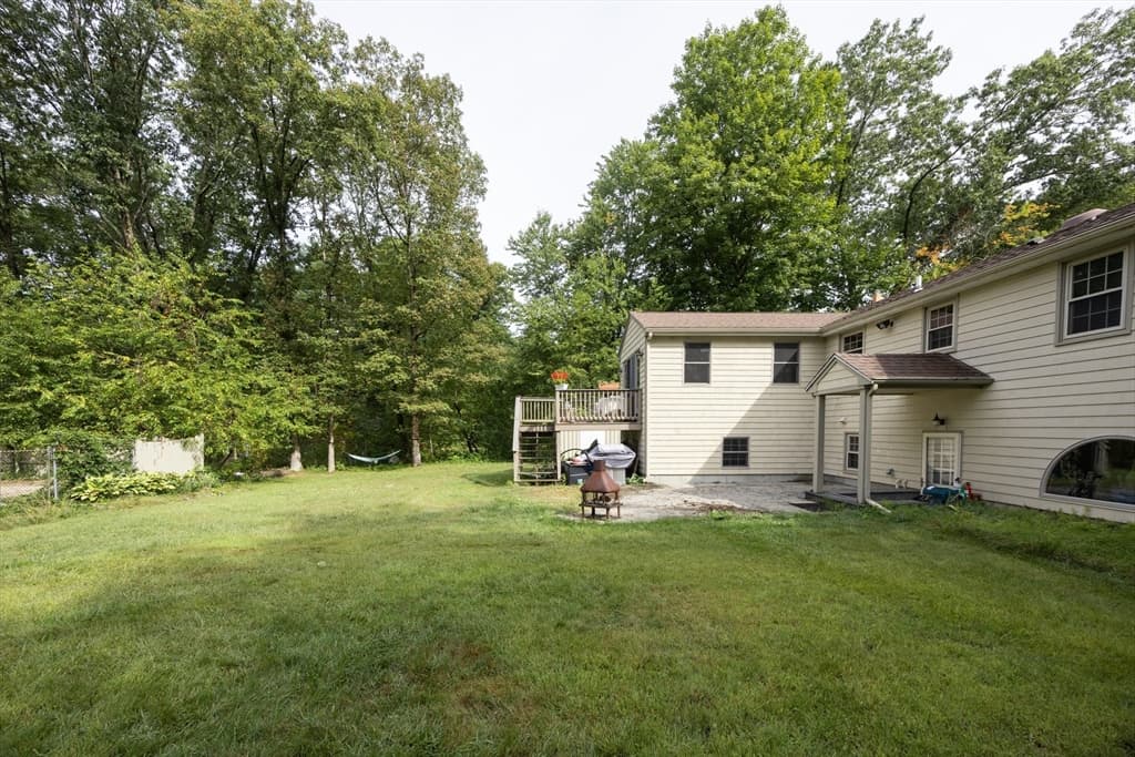 23 Lexington Ln, Millis MA 02054 photo 6