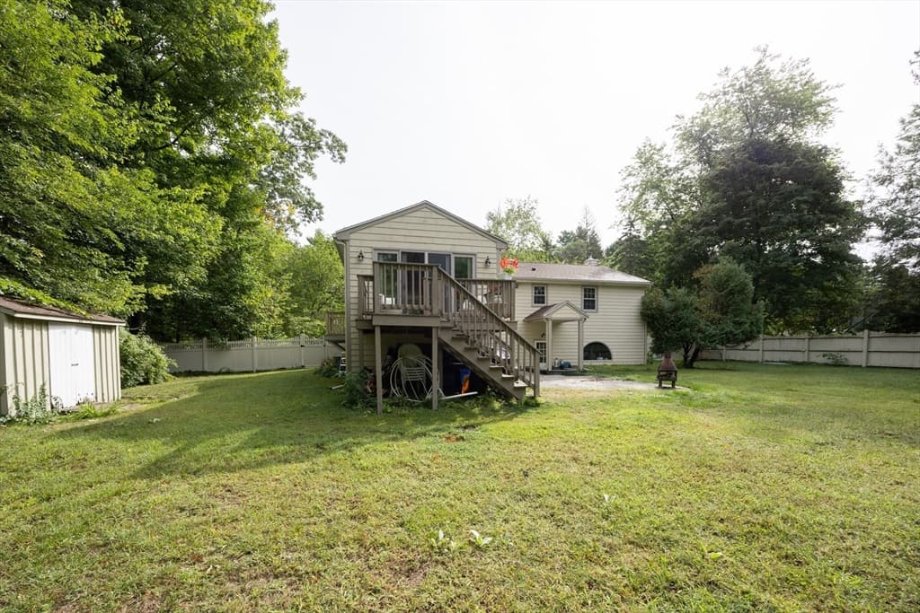 23 Lexington Ln, Millis MA 02054 photo 5