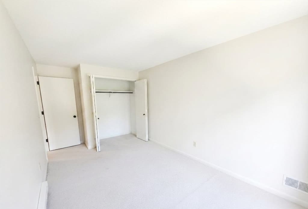 10 Winston Ct # 10, Amherst MA 01002 photo 16