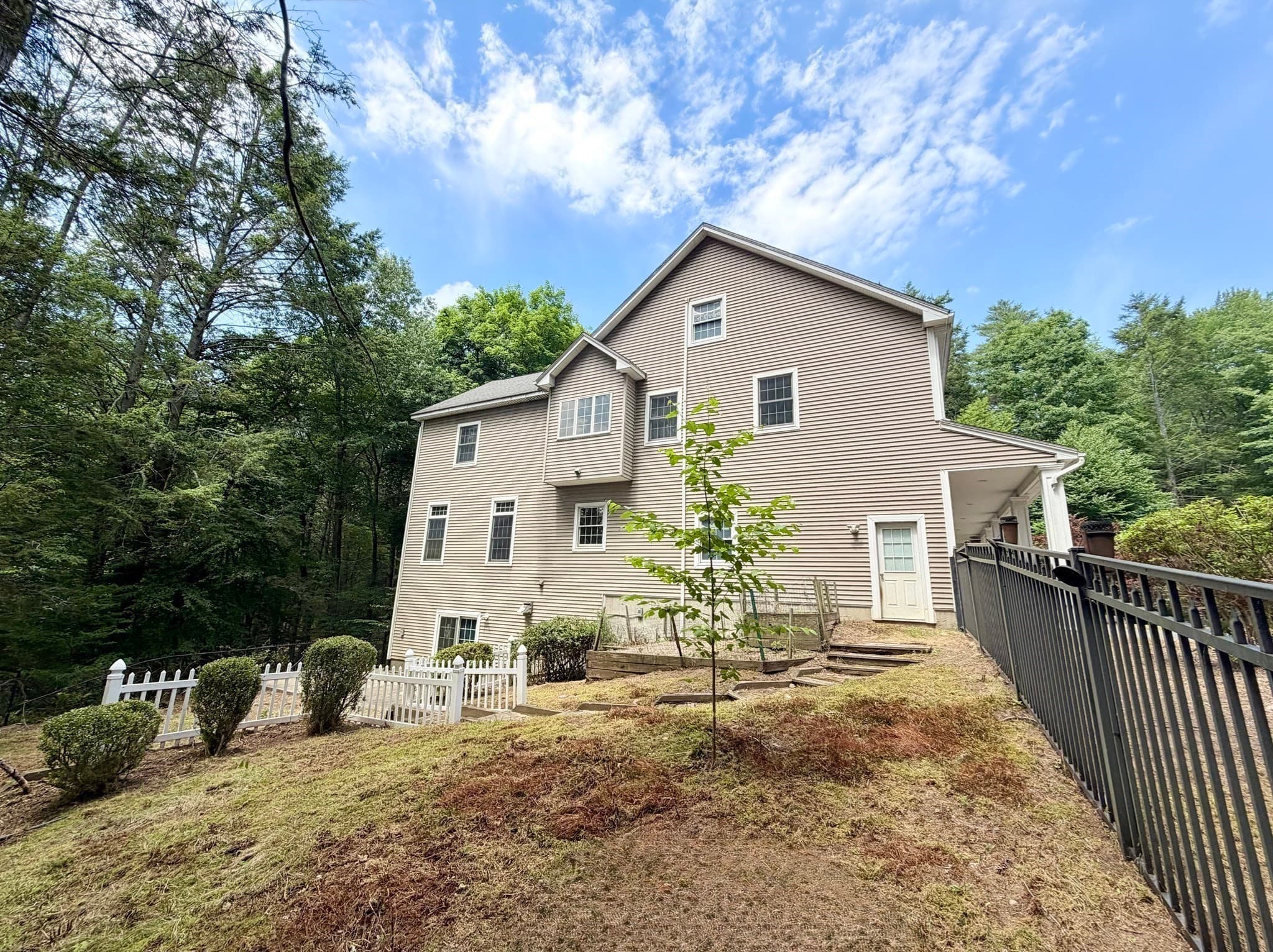 Single Family Residence at 41 Thresher Rd, Hampden MA 01036, Hampden, photo 25 of 30