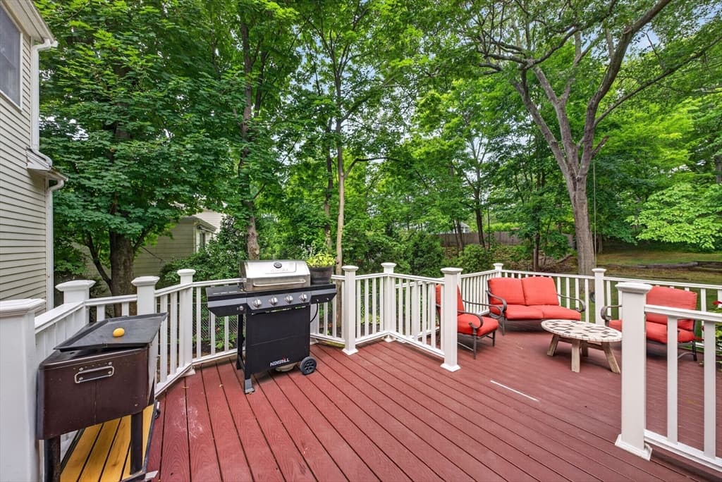 131 Prospect St, Wakefield MA 01880 photo 9