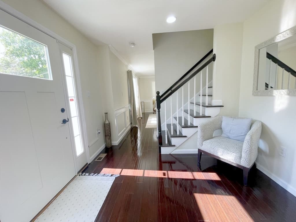 52 Phelps St, Marlborough MA 01752 photo 3