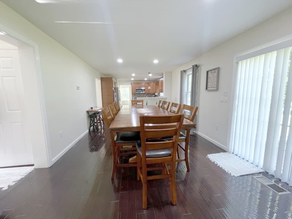 52 Phelps St, Marlborough MA 01752 photo 8