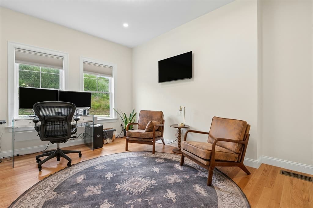 Condominium at 44 Logans Run # 44, Millbury MA 01527, Millbury, photo 27 of 41