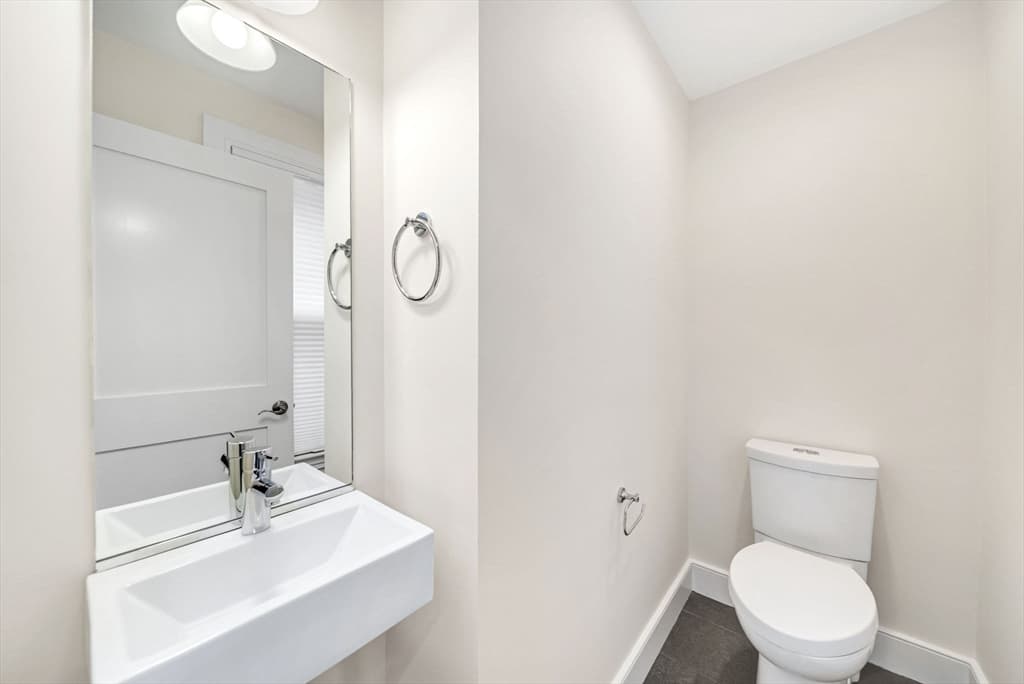 2 Kenway St, Cambridge MA 02138 photo 13