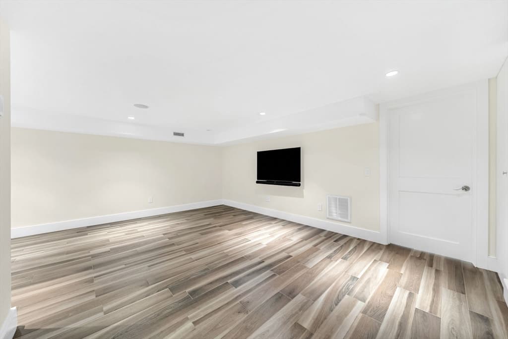 2 Kenway St, Cambridge MA 02138 photo 32