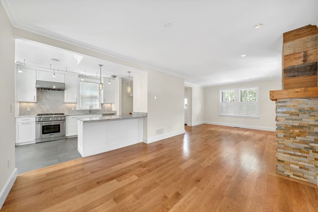 2 Kenway St, Cambridge MA 02138 photo 8