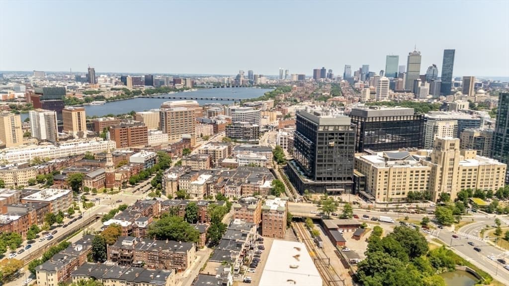 Condominium at 18 Medfield St. # 4, Boston MA 02215, Boston, photo 30 of 30