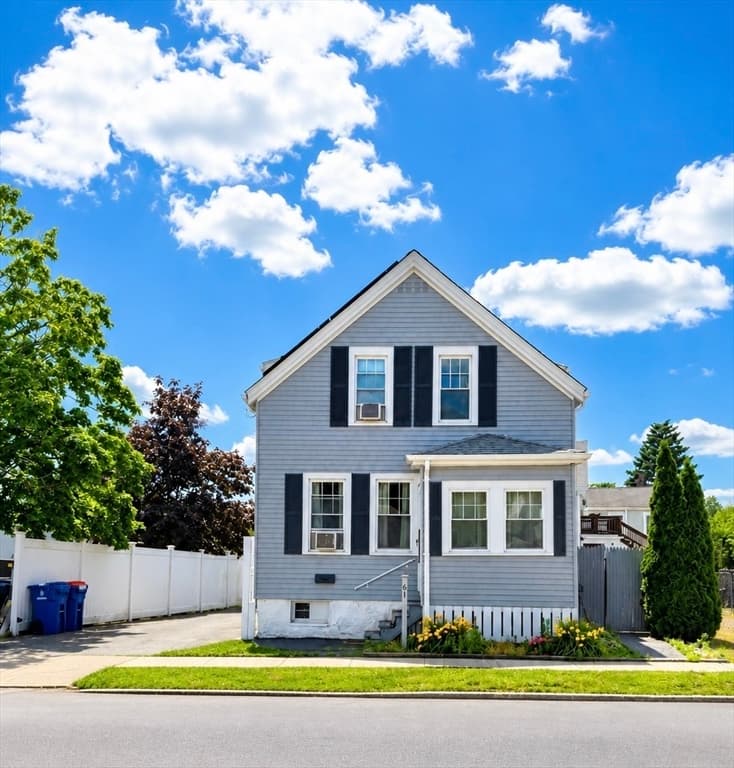 61 Church Street, New Bedford MA 02746