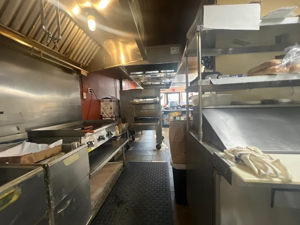 381 Sconticut Neck Rd, Fairhaven MA 02719 photo 10