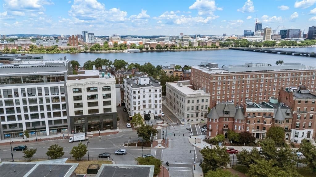Condominium at 636 Beacon St # 505, Boston MA 02215, photo 22 of 26