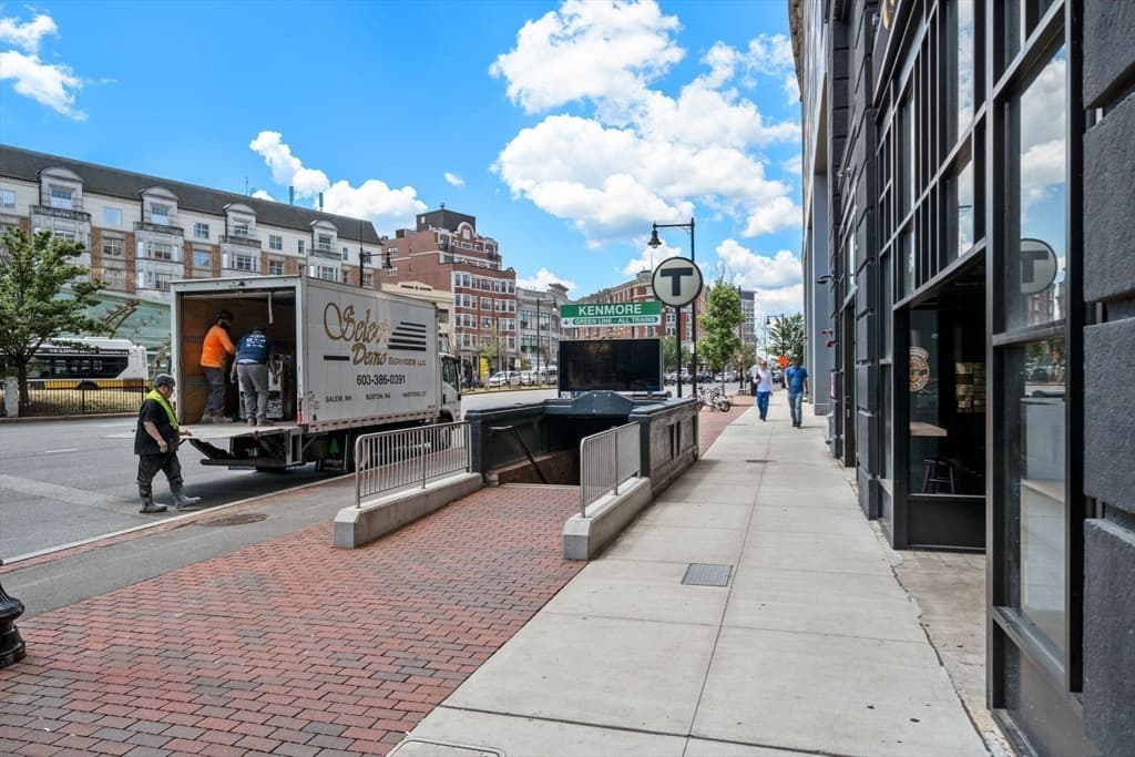 Condominium at 636 Beacon St # 505, Boston MA 02215, photo 19 of 26