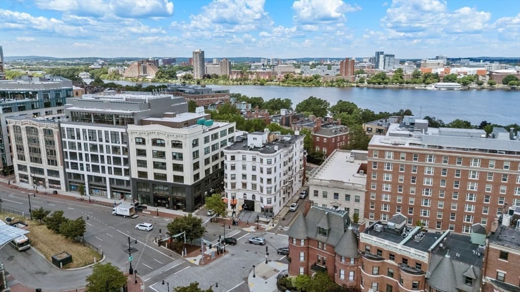 Condominium at 636 Beacon St # 505, Boston MA 02215, photo 21 of 26