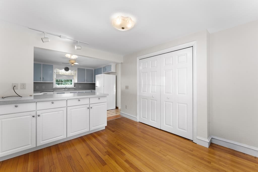 Single Family Residence at 48 Westbrook Dr, Seekonk MA 02771, Seekonk, photo 15 of 33