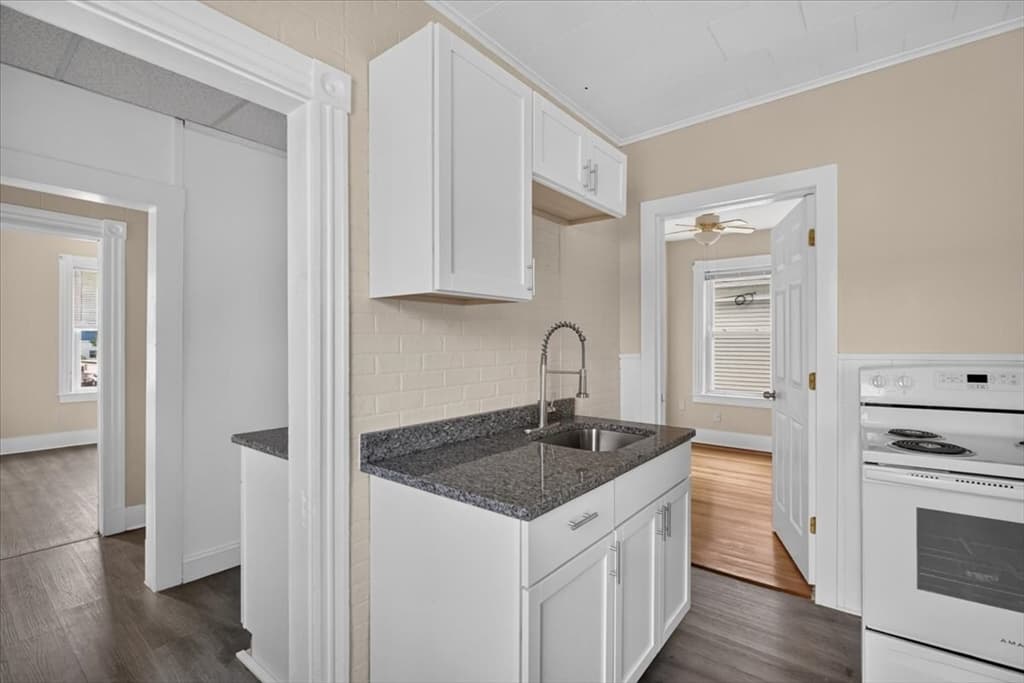 Multi Family at 1644-1646 N Main St, Palmer MA 01069, Palmer, photo 8 of 41