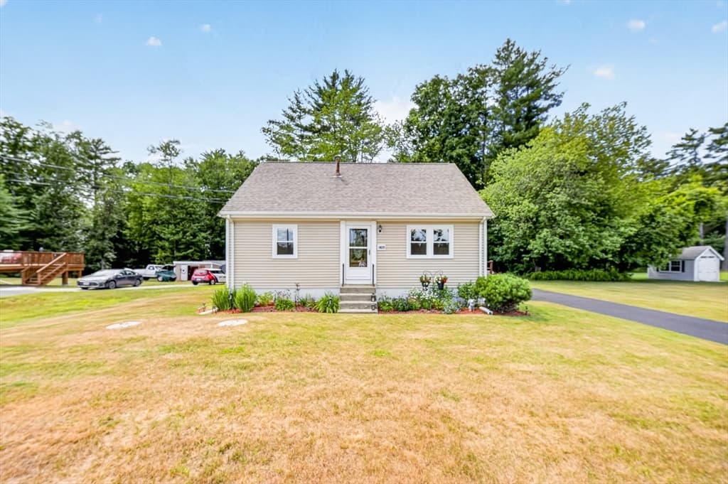 Single Family Residence at 1761 Washington Street, East Bridgewater MA 02333, East Bridgewater, photo 2 of 32
