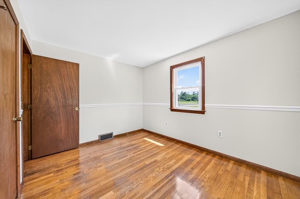 Single Family Residence at 1761 Washington Street, East Bridgewater MA 02333, East Bridgewater, photo 14 of 32