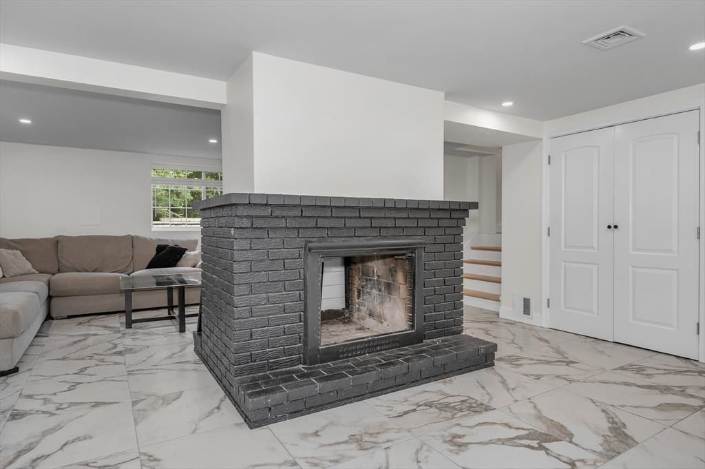 230 North St, Tewksbury MA 01876 photo 18