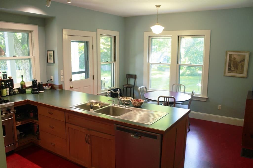 254 Lincoln, Amherst MA 01002 photo 22