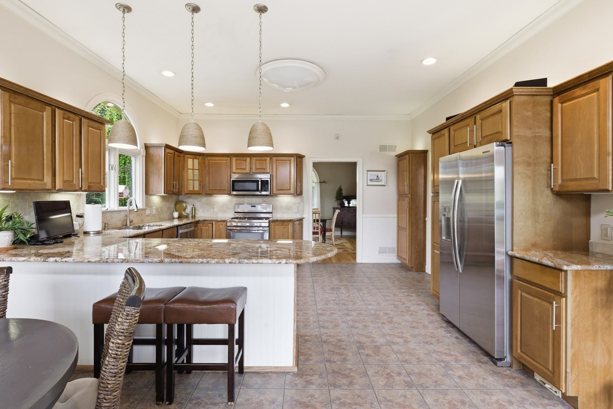 Single Family Residence at 3 Sandpiper Dr, Westport MA 02790, photo 16 of 41