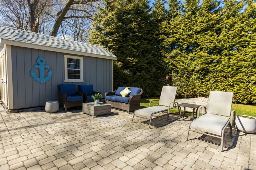 73 Congdon St, Narragansett RI 02882 photo 20