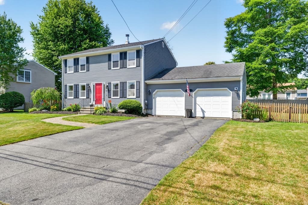 21 Sefton Drive, Bristol RI 02809 photo 2