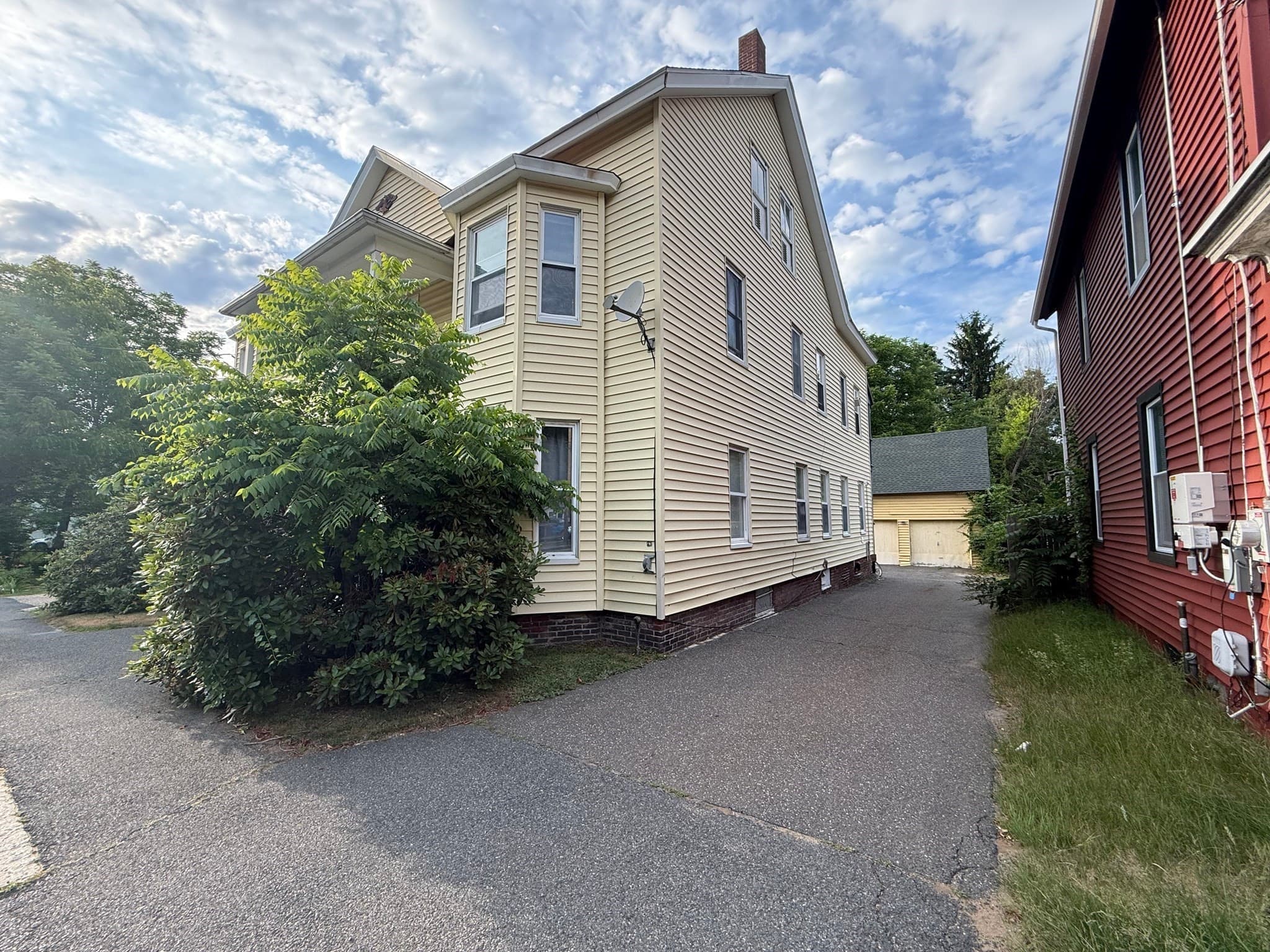 4 Family at 38-40 Morse Ave, Ware MA 01082, Ware, photo 2 of 35