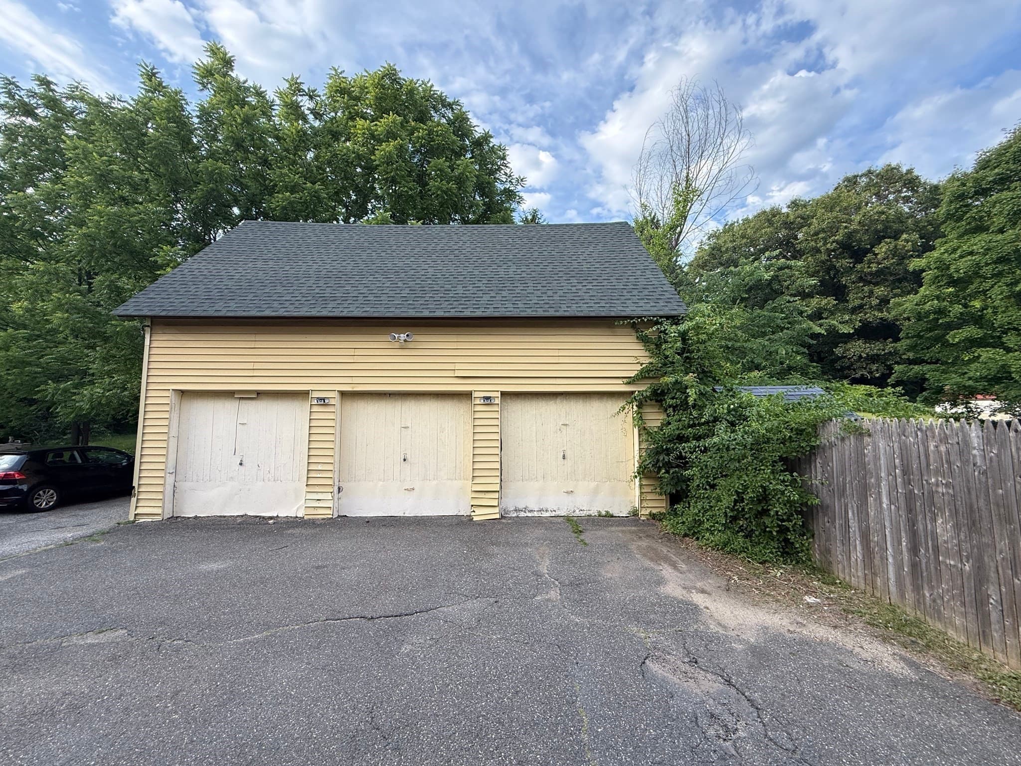 4 Family at 38-40 Morse Ave, Ware MA 01082, Ware, photo 7 of 35