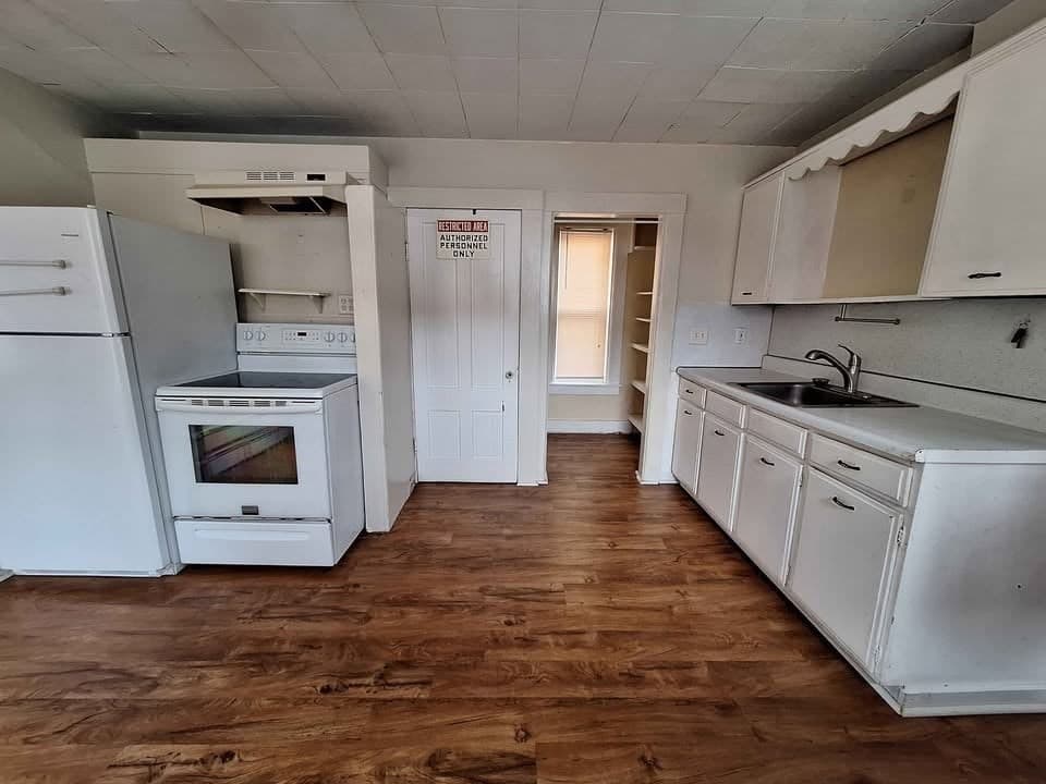 4 Family at 38-40 Morse Ave, Ware MA 01082, Ware, photo 10 of 35