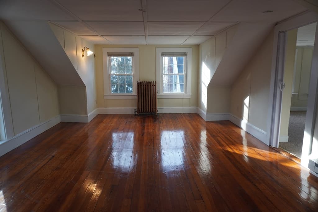 3 Family at 28 Court Street, Mansfield MA 02048, Mansfield, photo 13 of 39