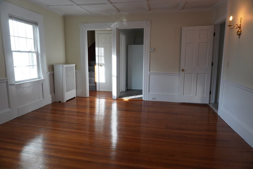 3 Family at 28 Court Street, Mansfield MA 02048, Mansfield, photo 12 of 39