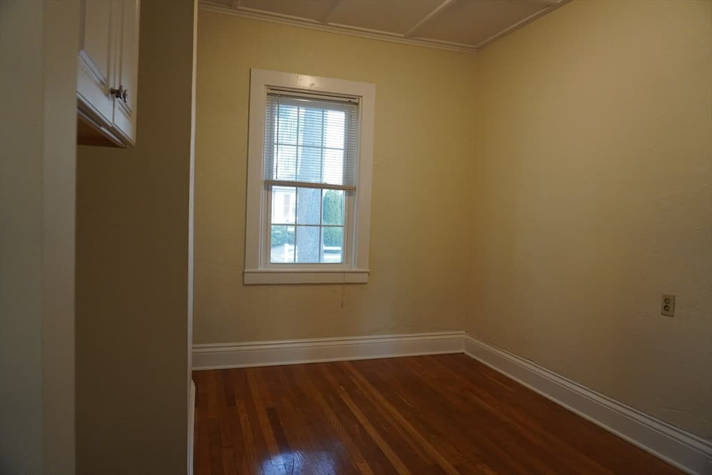 3 Family at 28 Court Street, Mansfield MA 02048, Mansfield, photo 30 of 39