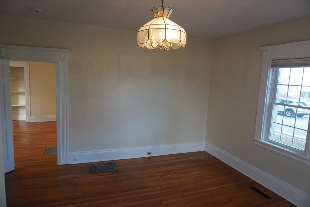 3 Family at 28 Court Street, Mansfield MA 02048, Mansfield, photo 33 of 39