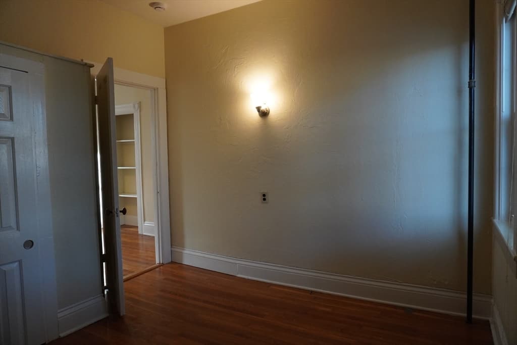 3 Family at 28 Court Street, Mansfield MA 02048, Mansfield, photo 31 of 39