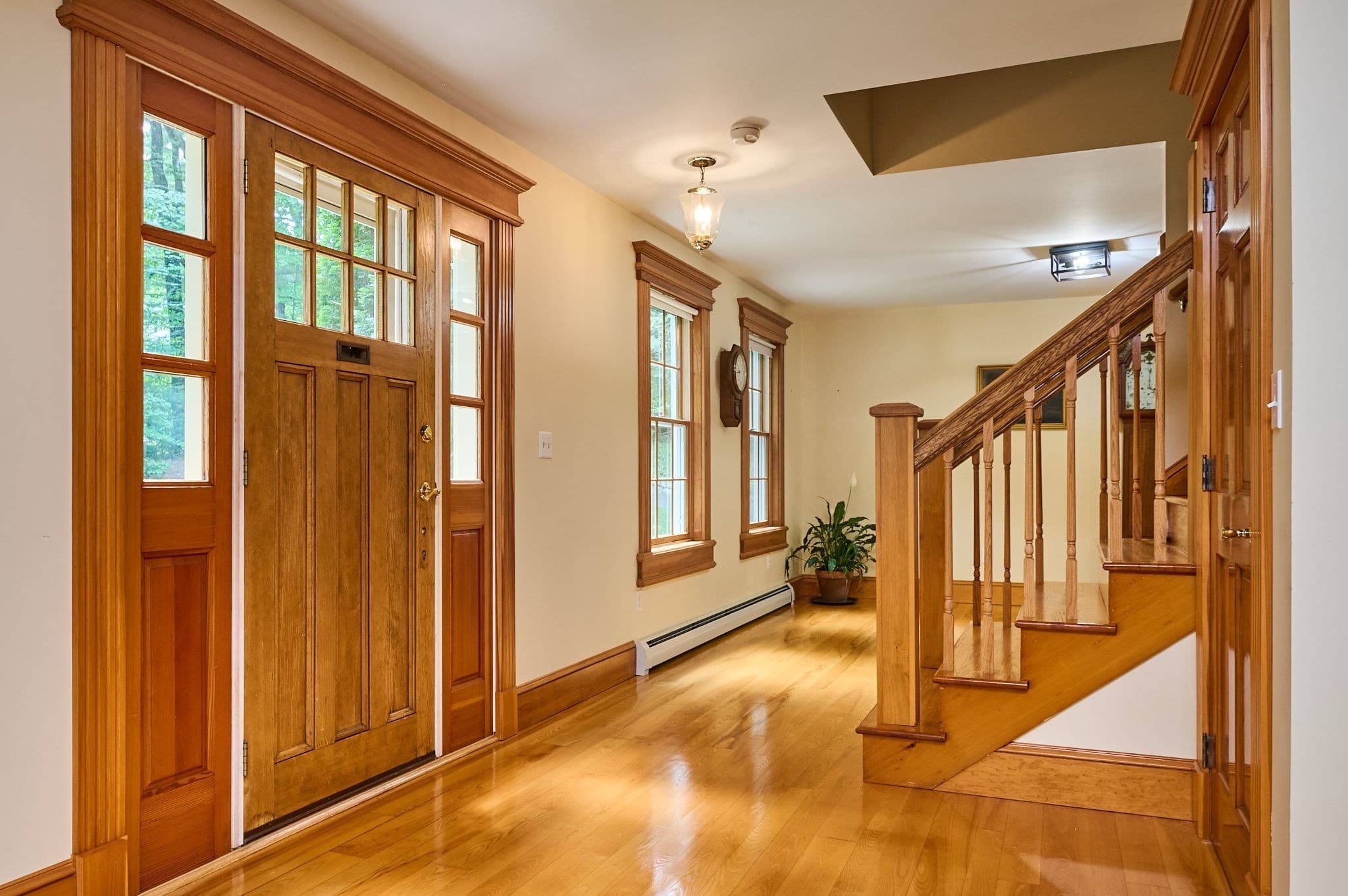 Single Family Residence at 2 Eastwood Dr, Southampton MA 01073, Southampton, photo 5 of 42