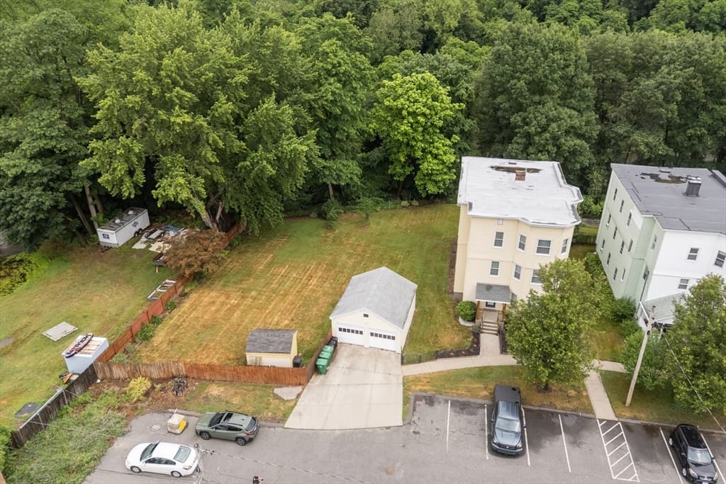 3 Family at 10 Riverview Ter, Chicopee MA 01013, photo 3 of 42