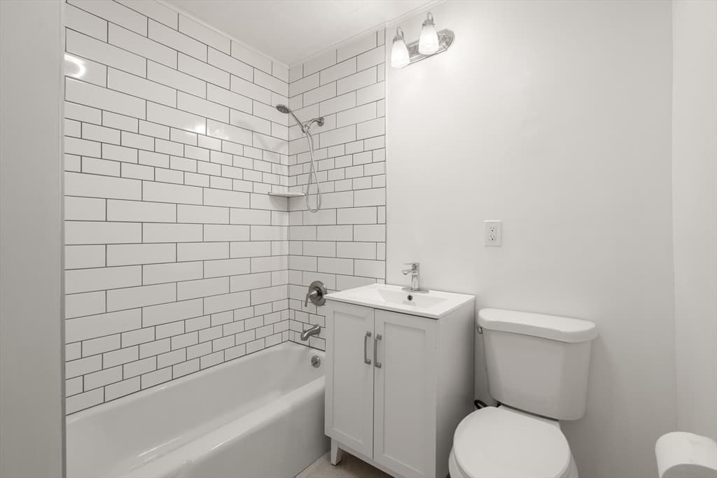 3 Family at 10 Riverview Ter, Chicopee MA 01013, photo 35 of 42