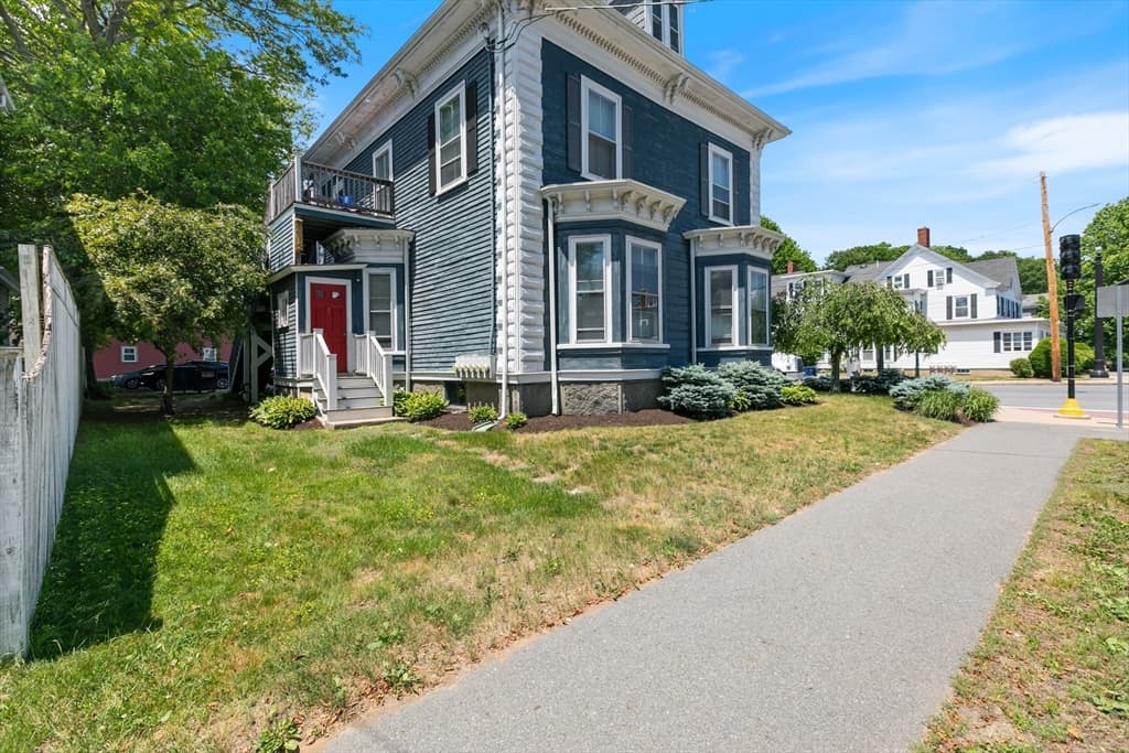 5+ Family - 5+ Units Up/Down at 23 Poplar St, Danvers MA 01923, Danvers, photo 34 of 41