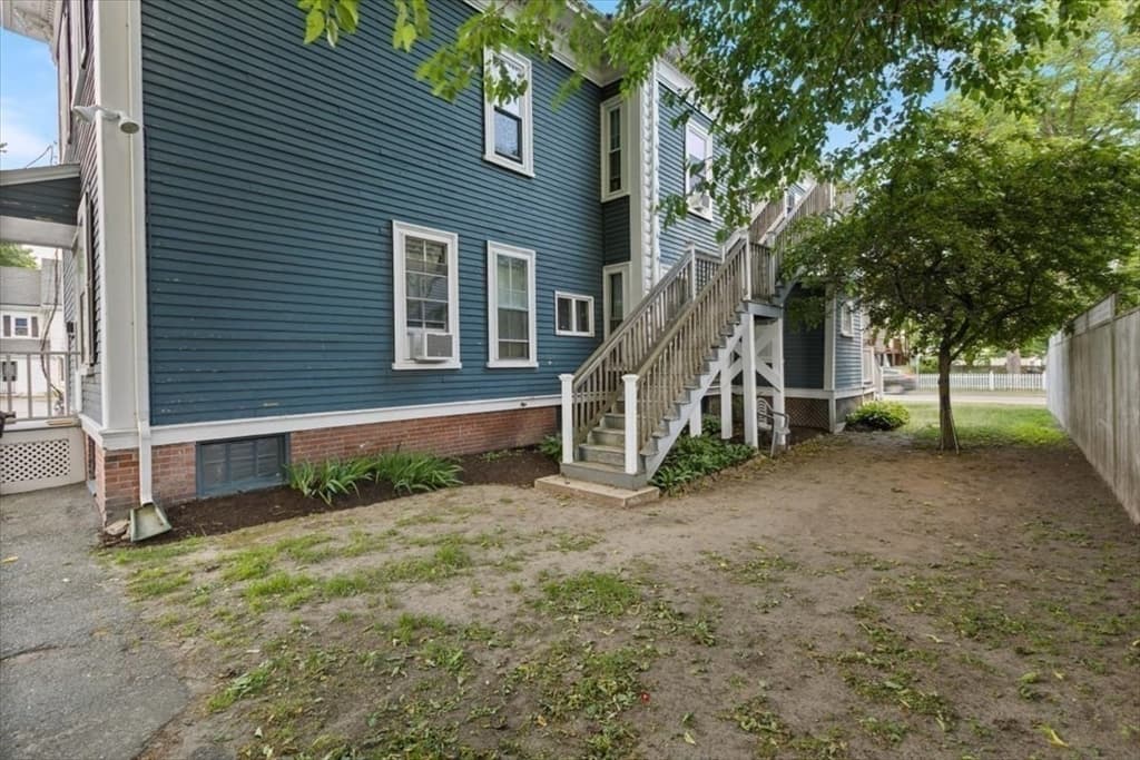 5+ Family - 5+ Units Up/Down at 23 Poplar St, Danvers MA 01923, Danvers, photo 35 of 41