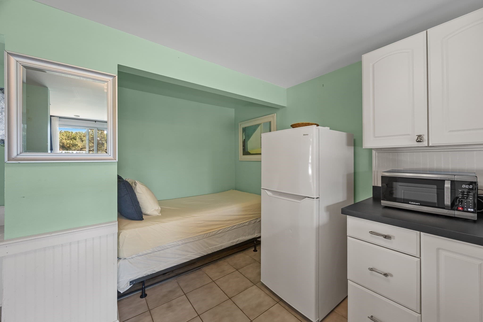 Condominium at 132 Shore Rd # 13, Truro MA 02652, photo 6 of 22