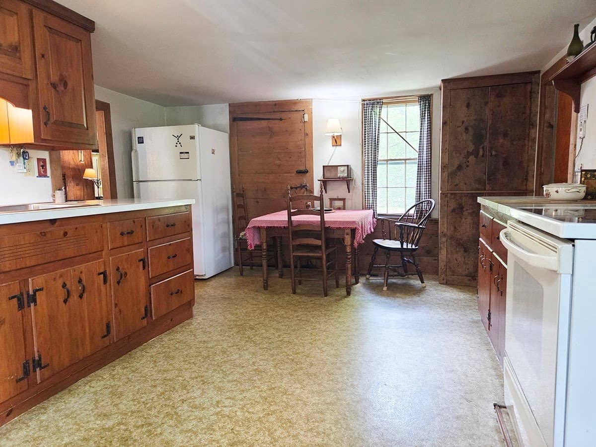 Single Family Residence at 24 Brookfield Rd, Brimfield MA 01010, Brimfield, photo 14 of 25