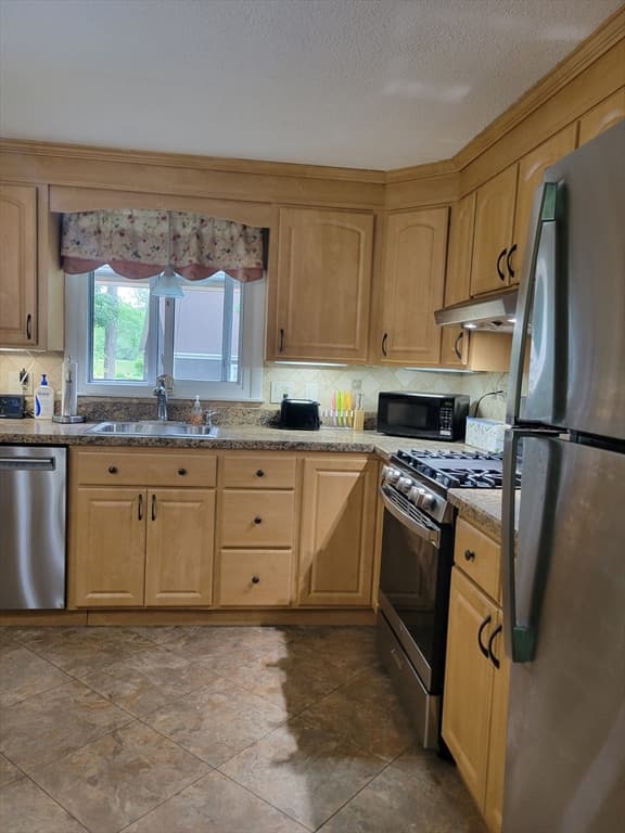Single Family Residence at 401 Cross St, Boylston MA 01505, Boylston, photo 18 of 37