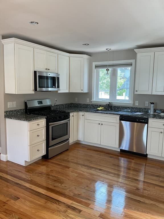 Condominium at 36 Osgood Street # 2, Lowell MA 01851, photo 7 of 40